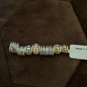 Set of 8 silver beads